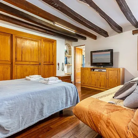 Townhouse La Fresqueta By Homevillas360 Pollença